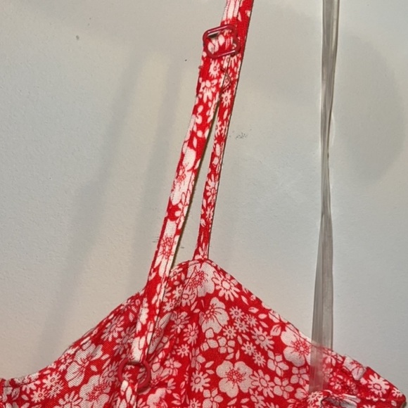 ⭐️SALE⭐️ ⭐️NWT Red floral maxi dress - Picture 4 of 7